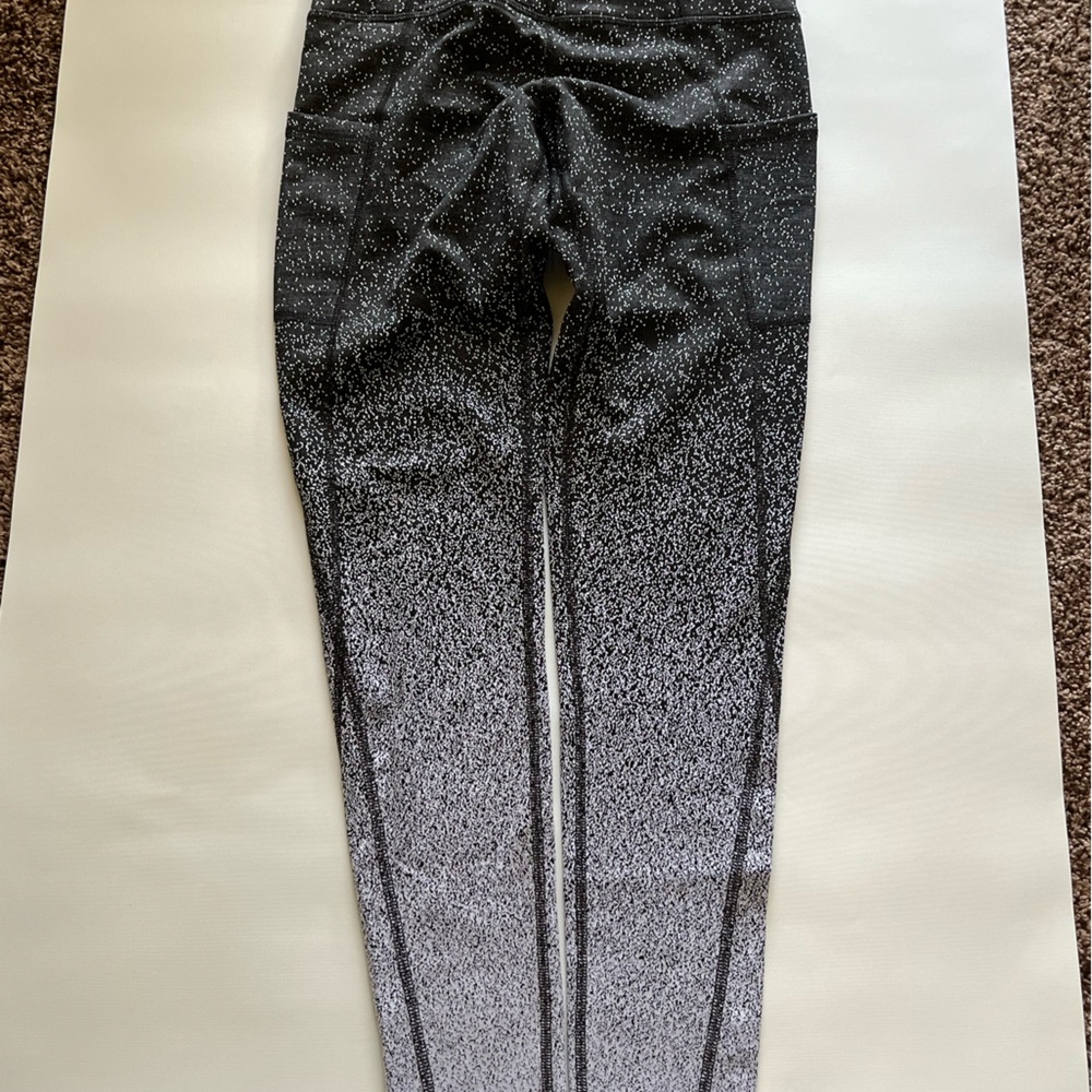 Champion Size Small - Picture 6 of 6